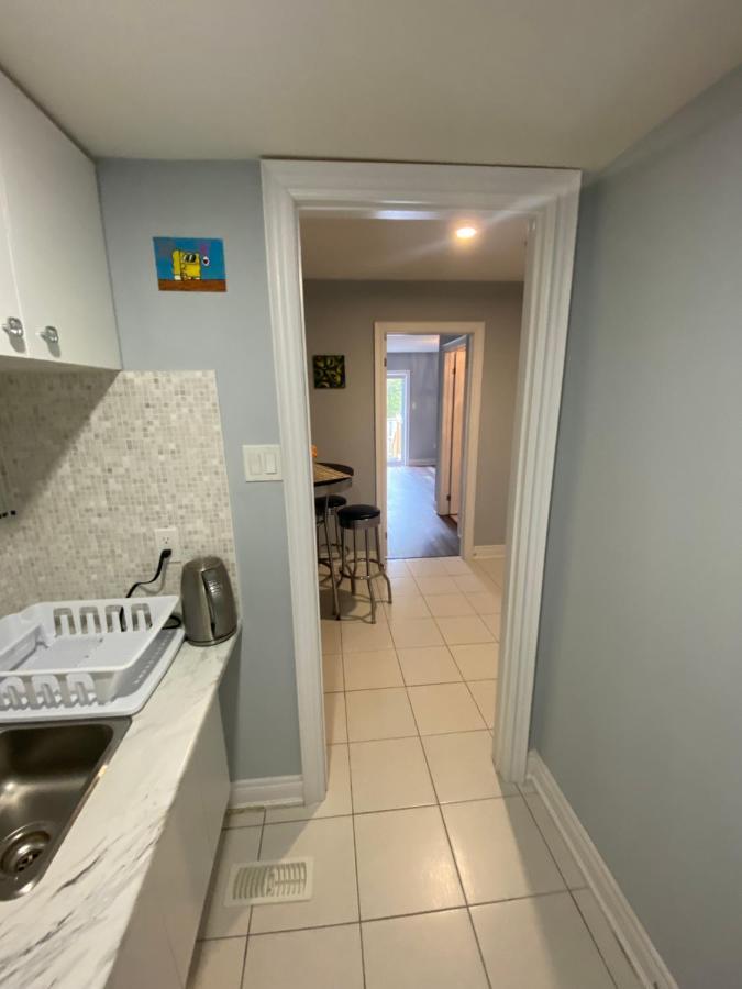 2 Bedroom With 2 Ensuites Unit In 列治文山 外观 照片