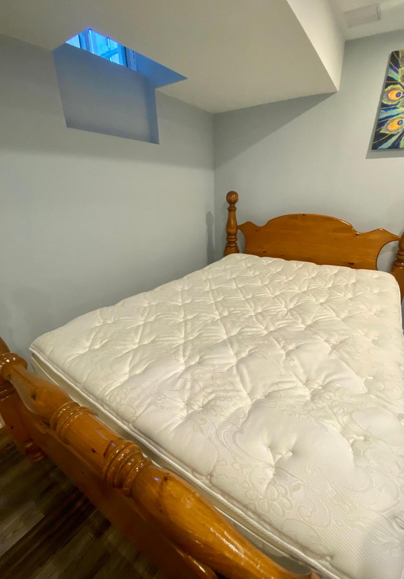 2 Bedroom With 2 Ensuites Unit In 列治文山 外观 照片